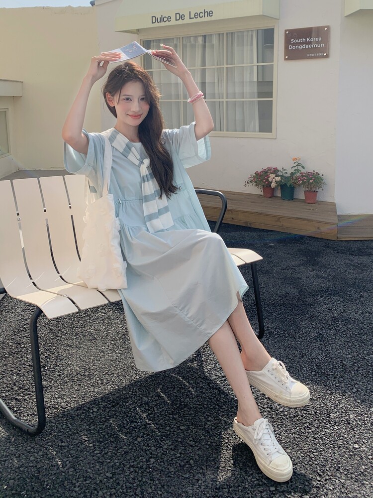 蓝色条纹披肩连衣裙女夏季2025新款小个子宽松韩系爆款衬衫裙流行,女装连衣裙,蝶眷