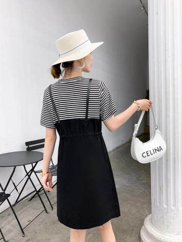 条纹连衣裙，女装连衣裙，星雨阁