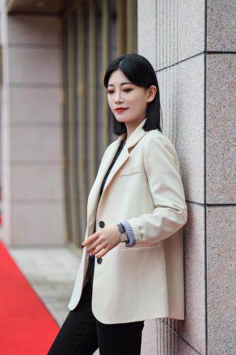 春款西装，女装西装，娇姿百合