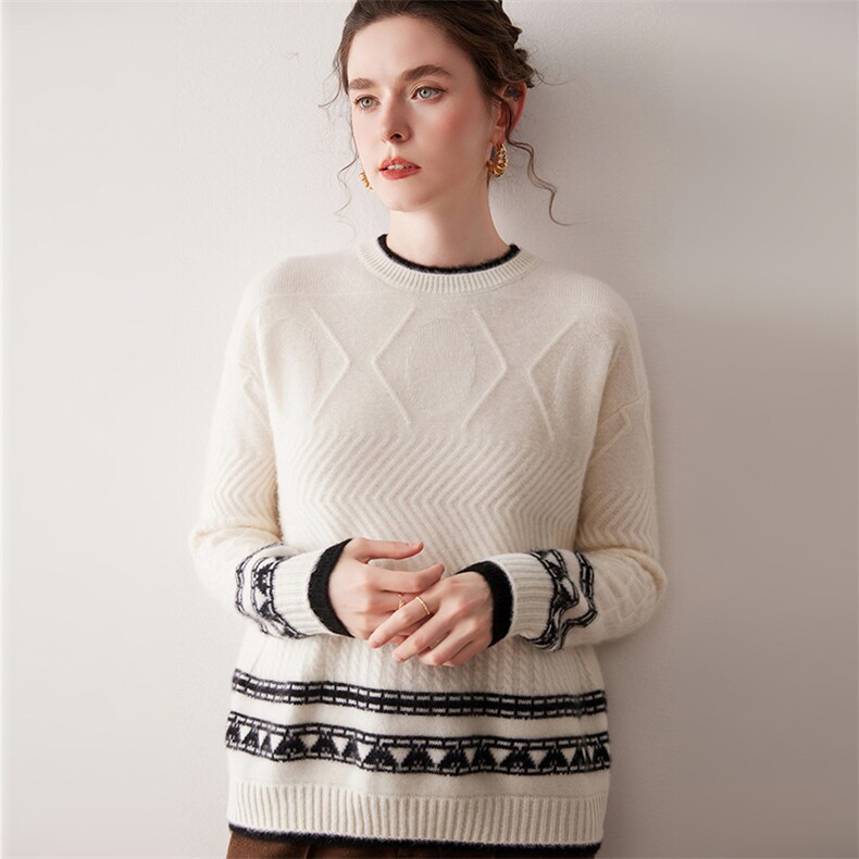 2025年秋季新款百搭女士七针加厚不规则假两件提花，女装羊绒衫，尚达羊绒