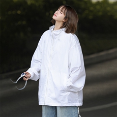 白色