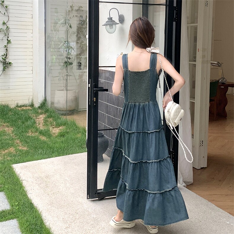 牛仔蓝法式过膝显瘦吊带裙女2025夏季新款高级感拼接氛围感连衣裙,女装连衣裙,2C269