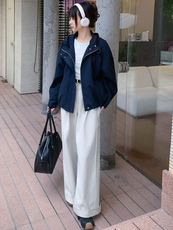 2025年秋季新款时尚潮流休闲宽松带帽外套，女装短外套，心心服饰