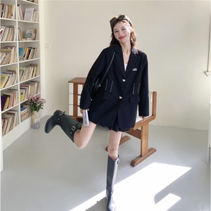 黑色西装外套女秋季爱心金属扣重工拉链口袋宽松廓形休闲设计感图片