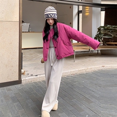 纯色圆领短款单排扣棉服外套2C215-P145-K205，女装棉衣/棉服，2C215