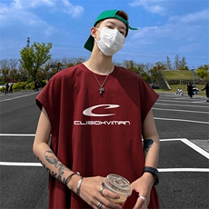 酒红色