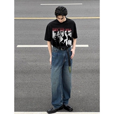 黑色