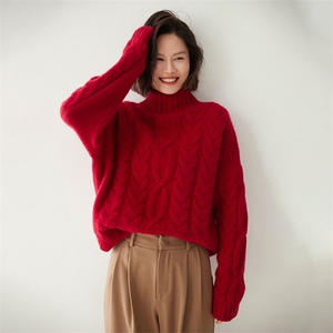 时尚麻花高领羊绒衫 女士修身显瘦红色毛衣图片