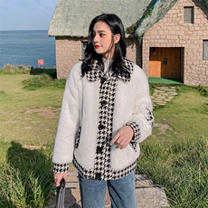 羊羔毛外套2021冬季小个子千鸟格加厚颗粒绒长袖拼接短款大衣，女装皮草，潮品会