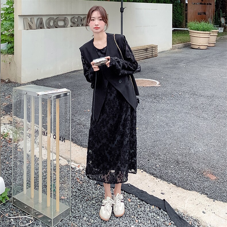 现货2D078-T1840-P175K238压花工艺长袖连衣裙+西装马甲,女装套装/套裙,2D078