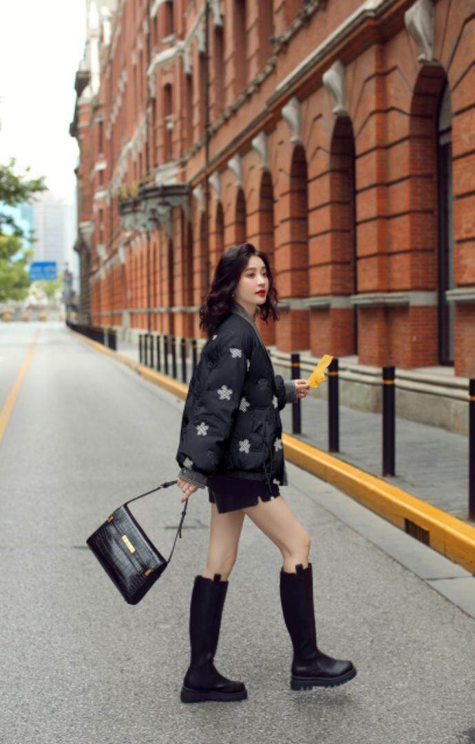 韩式牛仔领镶拼羽绒服（90绒），女装羽绒服，卡西姆