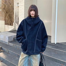 藏青色