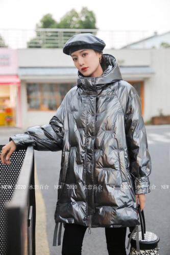 刺绣中长款羽绒服90绒，女装羽绒服，水恋百合