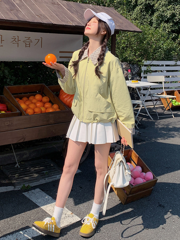 现货韩版时尚假两件短外套女洋气春秋季新款小个子显瘦工装夹克,女装短外套,韩蔻秀