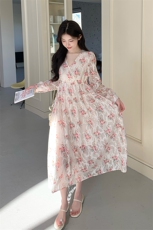 夏季新品设计感V领印花连衣裙2C2851807P115K168，女装连衣裙，2C285