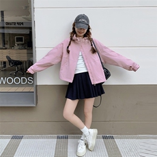 今年流行漂亮冲锋衣短外套女2025春季新款小个子宽松休闲工装夹克，女装短外套，多米2-075