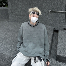 灰绿色