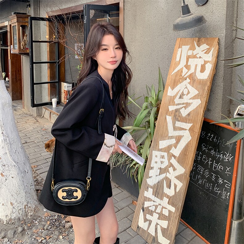 黑色国风西装外套女春季新款设计感小众气质显瘦小个子盘扣小西服,女装西装,2C029