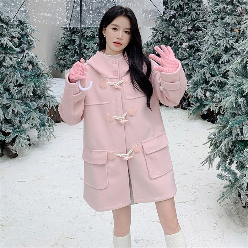 雪景甜美粉色牛角扣毛呢连帽外套（可拆卸玩偶），女装毛呢外套，天使之佳话