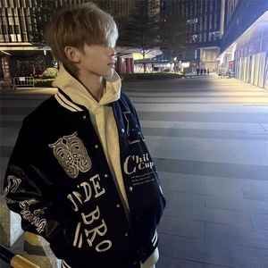 美式潮牌复古拼接棒球服外套男女新款刺绣字母高街百搭情侣夹克图片