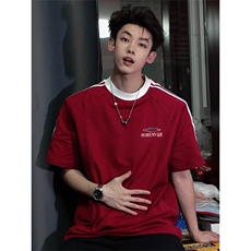 酒红色
