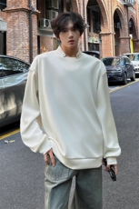 亲肤舒适设计高街痞帅潮男打底衫长袖垫肩小众机车卫衣T恤P50，男装T恤，电商B319