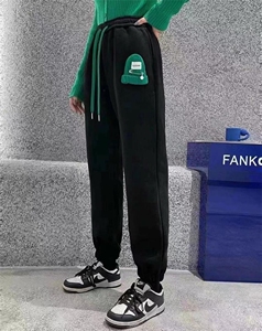 卫衣卫裤图片