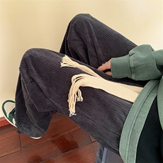 灰色