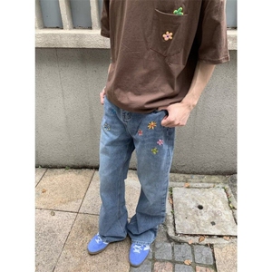 【有货】DG904-特批48小花字母刺绣微喇显瘦牛仔裤图片