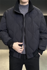 新标90绒2025设计师款简约休闲保暖立领羽绒服外套男6678-P240，男装羽绒服，电商A413