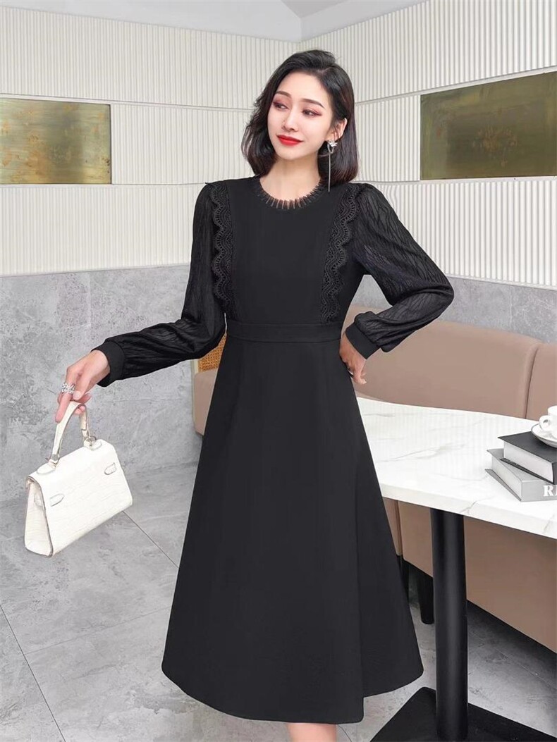 秋季花边连衣裙，两色、四个尺码，女装连衣裙，依柏璐(1F)