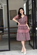 夏季新款连衣裙，女装连衣裙，艾伊贝雪