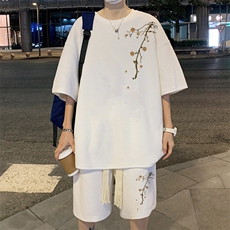 白色