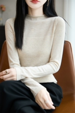 新款纯色圆领针织长袖套头上衣女时尚休闲，女装针织衫/毛衣，皓宇羊绒
