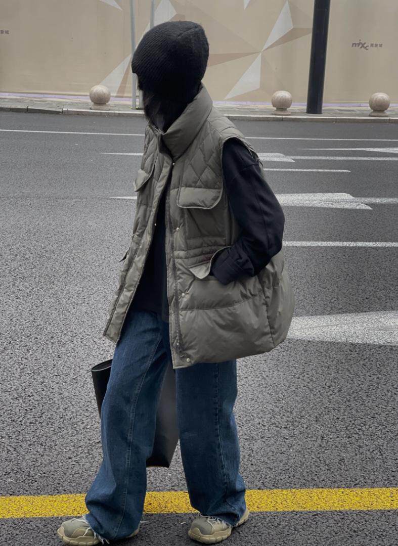 雷洛奇—羽绒马甲，女装马甲，雷洛奇丽