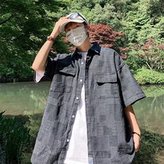 灰色