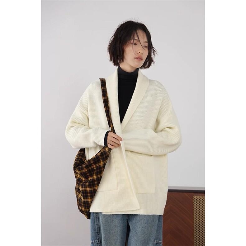 2025年秋季新款百搭长袖翻领开衫，女装针织衫/毛衣，织己羊绒