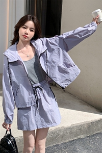 轻薄减龄浅紫色连帽防晒衣套装女2025夏季新款韩系休闲短裙两件套图片