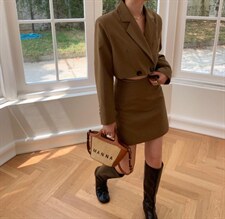 卡其棕套装，女装职业装，HE