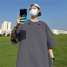 深灰色