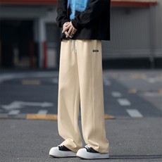 卡其色