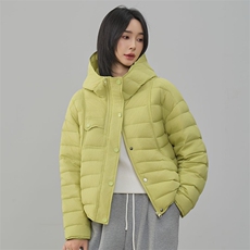 现货2025年冬季90白鸭绒休闲风常规保暖有帽不可拆，女装羽绒服，阳光伊恋