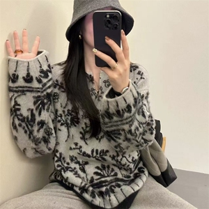 羊驼绒拉毛青花瓷重工提花针织毛衫，现货，女装羊毛衫，臻纶羊绒