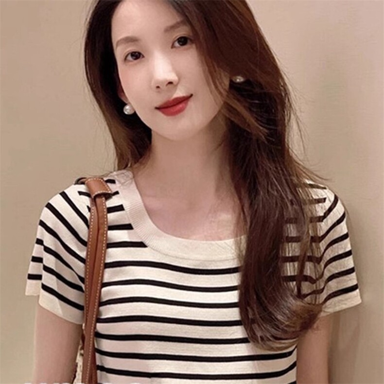 2025年春季圆领套头修身型短袖条纹气质针织衫，女装针织衫/毛衣，斯美雅安迪绒