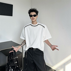 白色