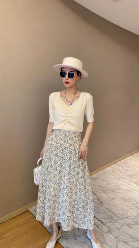 【现货】夏季新款显瘦V领两件套碎花裙，女装，东洋天堂之花
