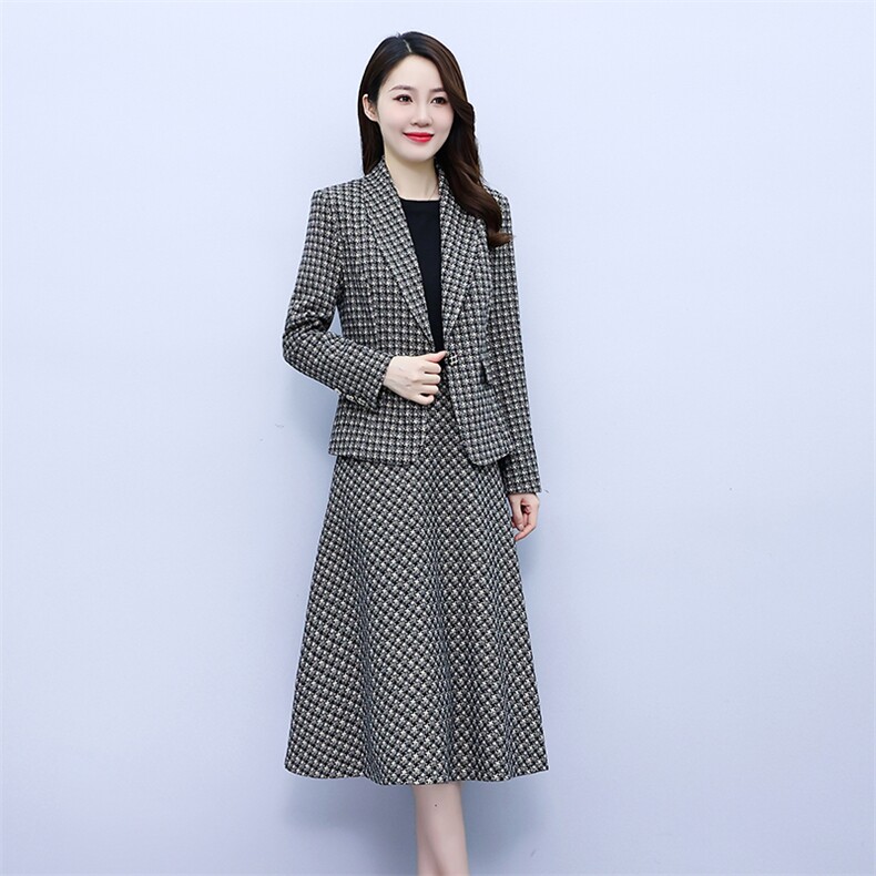 2024春秋新款加厚两件套套装时尚一粒扣小西装外套百搭半身裙,女装套装/套裙,星宇服饰
