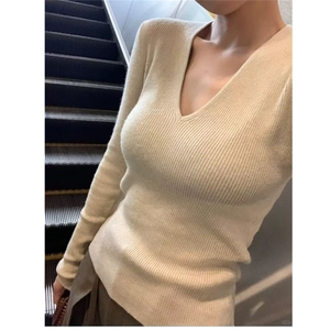新款ins气质简约日系流行辣妹V领针织打底衫女秋冬内搭潮流无品牌图片
