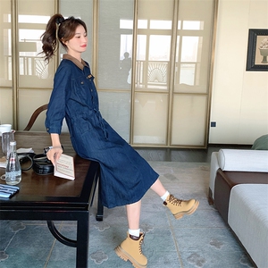 复古翻领牛仔连衣裙女2024年春秋新款高腰修身气质开叉裙子图片