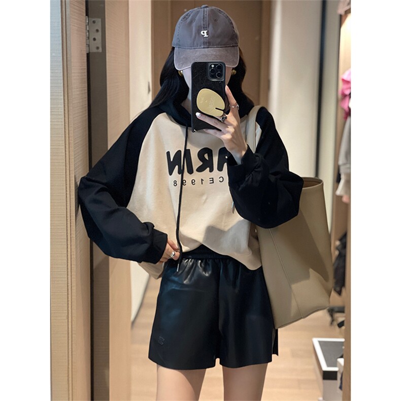 撞色字母涂鸦连帽卫衣女2022早秋新款韩版宽松慵懒风长袖短款上衣,女装卫衣/绒衫,辉之琳